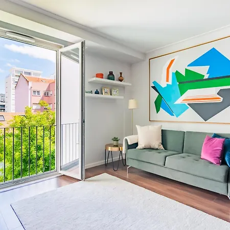 Campo De Ourique Deluxe Mid-term * Lisbon