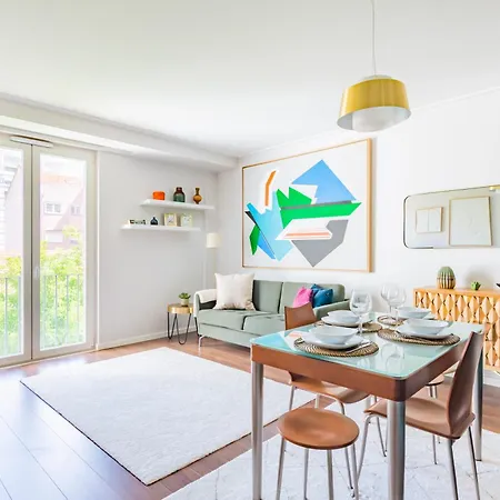 Apartment Campo De Ourique Deluxe Mid-term
