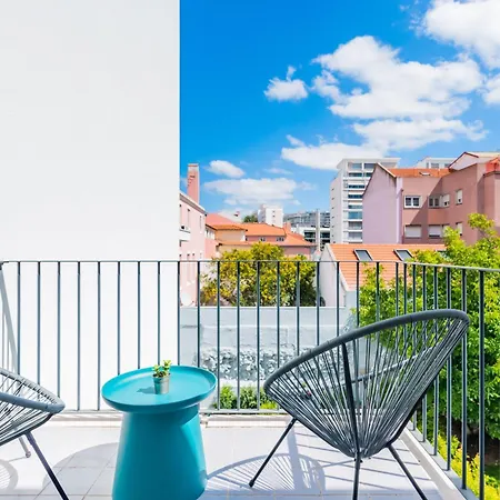 Apartment Campo De Ourique Deluxe Mid-term Lisbon