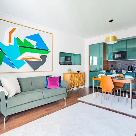 Campo De Ourique Deluxe Mid-term Apartment *